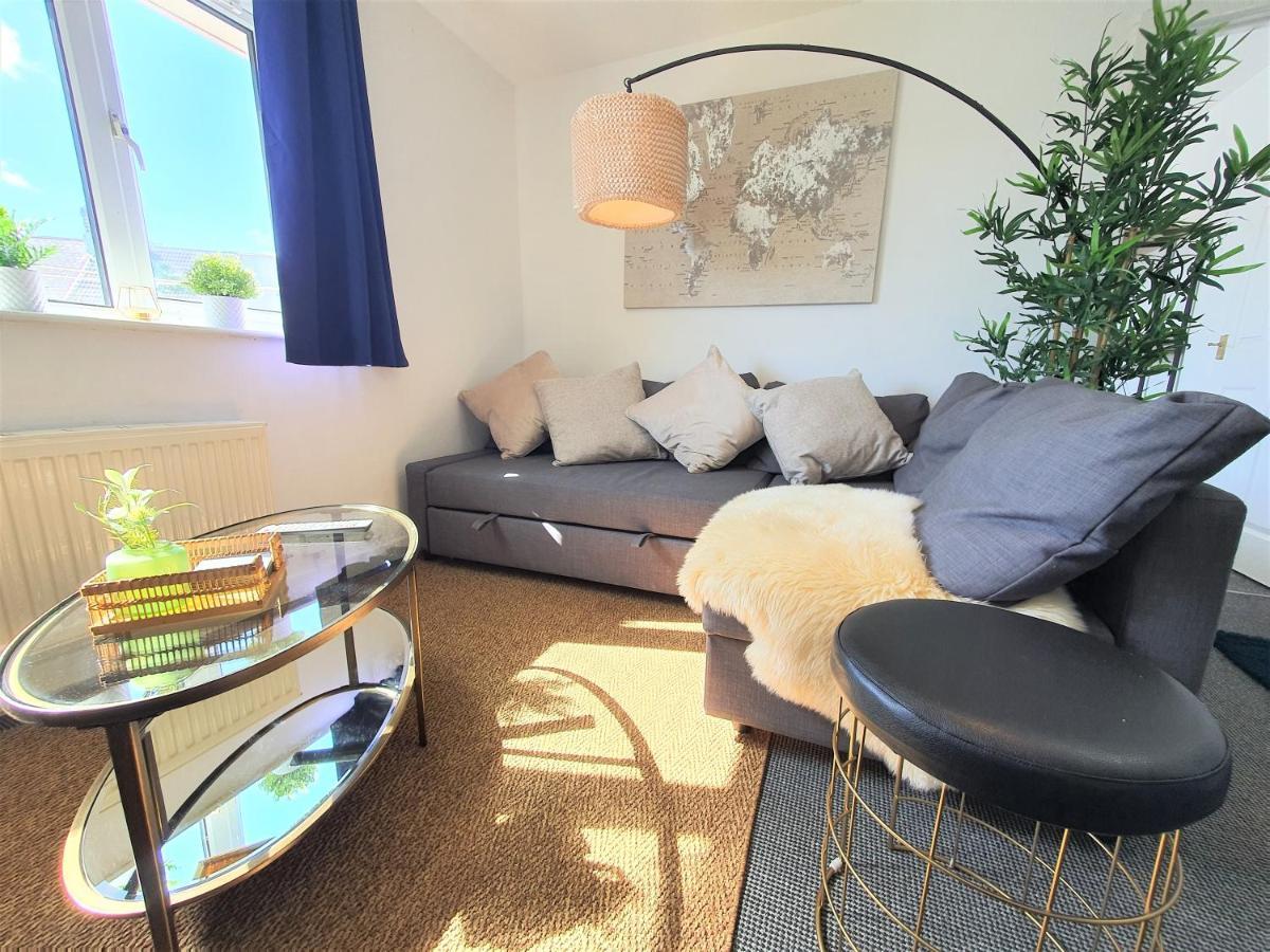 Thesiger Court Apartments - Free Private Parking - By Property Promise كارديف المظهر الخارجي الصورة